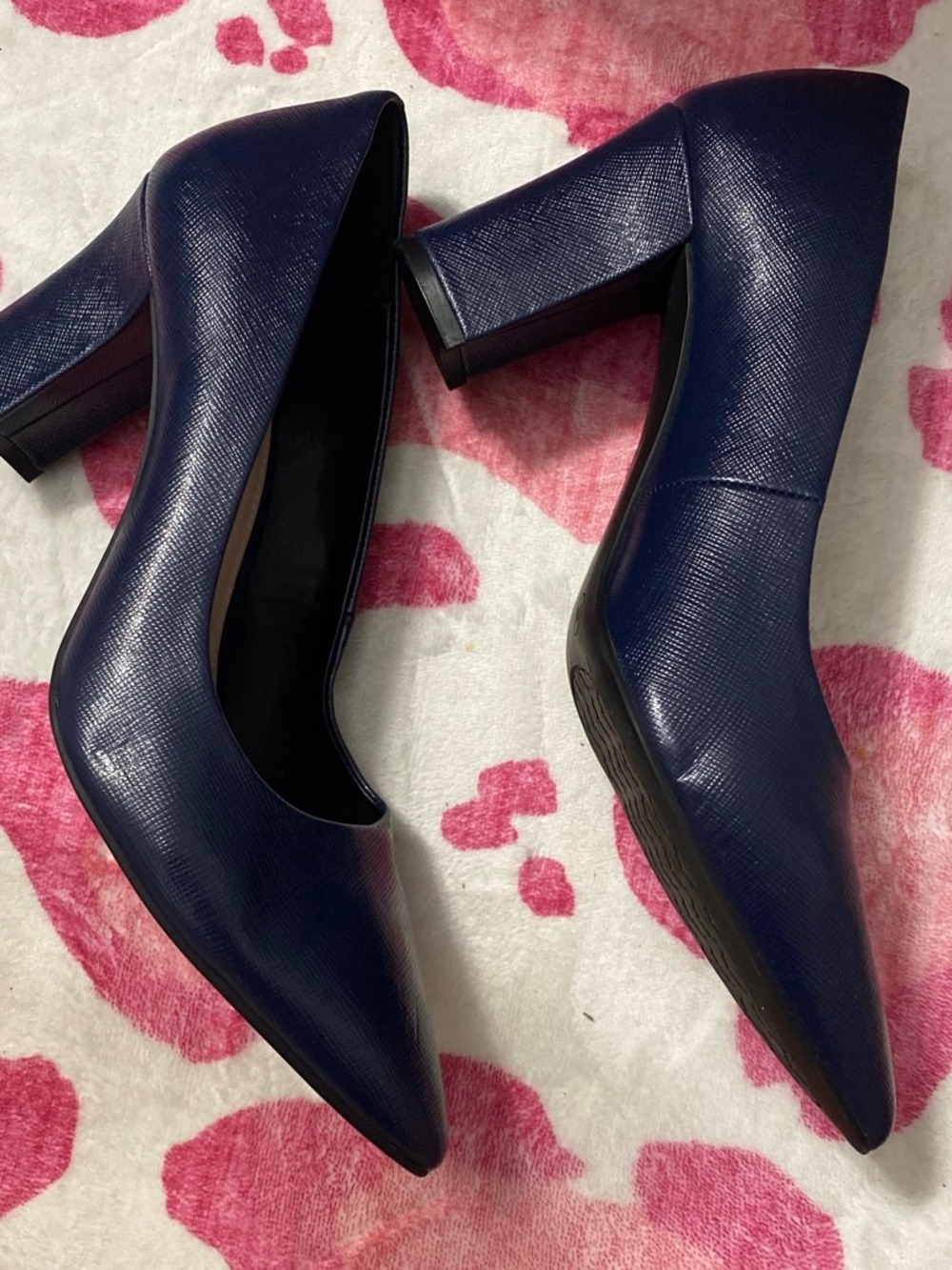 Amelia Grace Navy Pointed-Toe Women's Pumps - Picture 4 of 6